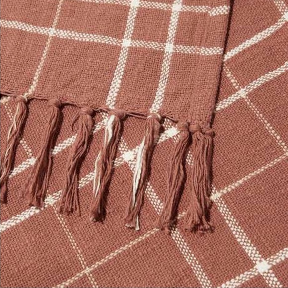 Little Korboose woven throw blanket. In original plastic - Picture 4 of 5